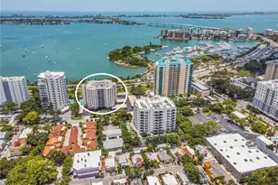 435 S Gulfstream Ave, Sarasota, FL 34236 - Photo 1