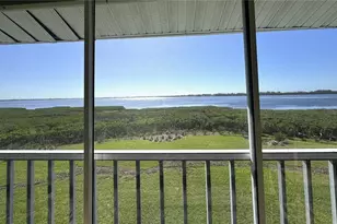 1155 Edgewater Cir, Bradenton, FL 34209 - Photo 17