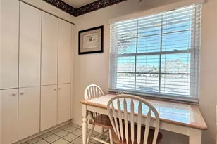 1155 Edgewater Cir, Bradenton, FL 34209 - Photo 7