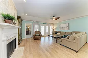 1552 Stickney Point Rd, Sarasota, FL 34231 - Photo 7