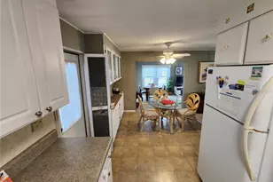 808 53rd Ave E, Bradenton, FL 34203 - Photo 5