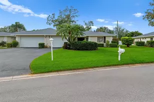 7460 W Country Club Dr N, Sarasota, FL 34243 - Photo 1