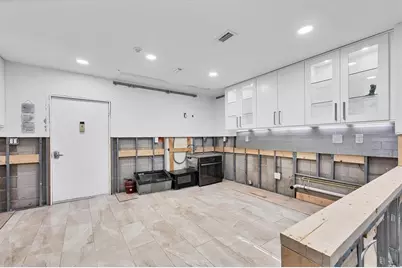 2100 Benjamin Franklin Drive #108, Sarasota, FL 34236 - Photo 13