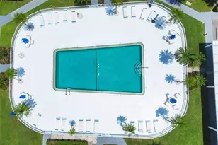 2100 Benjamin Franklin Dr, Sarasota, FL 34236 - Photo 35