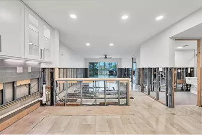 2100 Benjamin Franklin Drive #108, Sarasota, FL 34236 - Photo 19