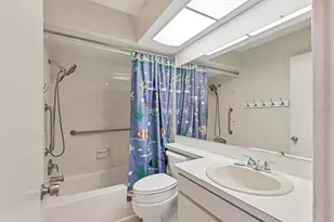 3608 Joyce Dr, Bradenton, FL 34208 - Photo 19