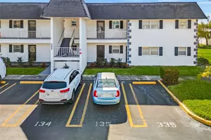 202 47th Ave Dr W, Bradenton, FL 34207 - Photo 1