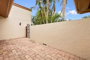 6401 Pelican Dr, Bradenton, FL 34210 - Photo 7