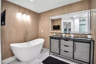 31 Lands End Ln, Sarasota, FL 34242 - Photo 37