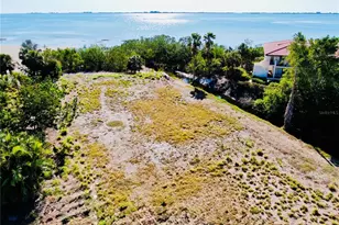 6649 Renssalaer Dr, Bradenton, FL 34207 - Photo 1