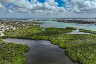 800 S Blvd Of Presidents, Sarasota, FL 34236 - Photo 31