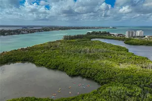 800 S Blvd Of Presidents, Sarasota, FL 34236 - Photo 35