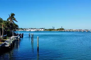 109 N Warbler Ln, Sarasota, FL 34236 - Photo 5