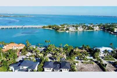 109 N Warbler Lane, Sarasota, FL 34236 - Photo 3