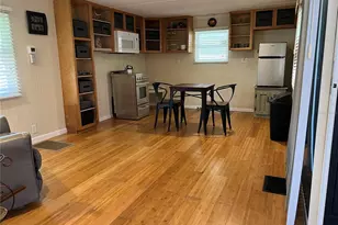 2601 Gulf Dr N, Bradenton Beach, FL 34217 - Photo 7