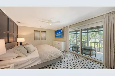 2195 Harbourside Drive #404, Longboat Key, FL 34228 - Photo 23