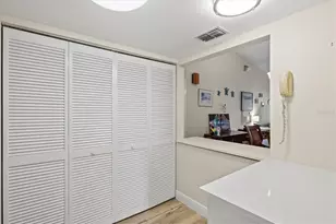 6131 Heritage Ln, Bradenton, FL 34209 - Photo 5