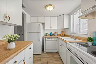 1853 Restful Dr, Bradenton, FL 34207 - Photo 5