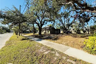 1705 6th St, Sarasota, FL 34236 - Photo 11