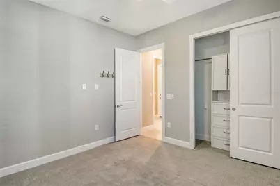 8052 Grande Shores Drive, Sarasota, FL 34240 - Photo 31