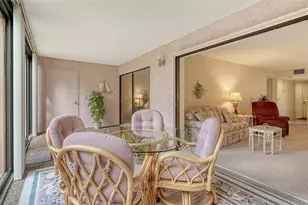 153 Wild Palm Dr, Bradenton, FL 34210 - Photo 11