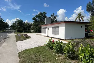 4122 N Lockwood Ridge Rd, Sarasota, FL 34234 - Photo 1