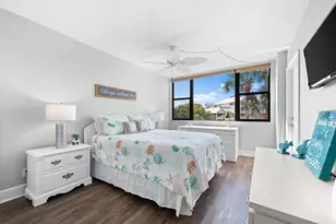 5855 Midnight Pass Rd, Sarasota, FL 34242 - Photo 25