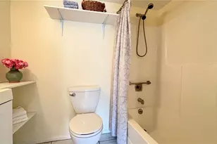 104 Capri Isles Blvd, Venice, FL 34292 - Photo 19