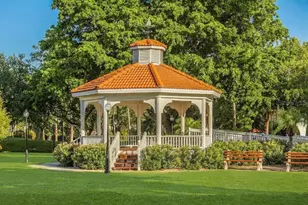 104 Capri Isles Blvd, Venice, FL 34292 - Photo 35