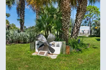 4210 128th Street W, Cortez, FL 34215 - Photo 15