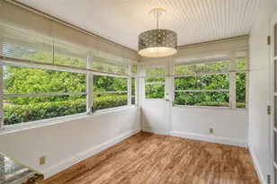 2325 Riverbluff Pkwy, Sarasota, FL 34231 - Photo 15