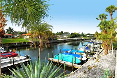 2325 Riverbluff Parkway #V247, Sarasota, FL 34231 - Photo 35