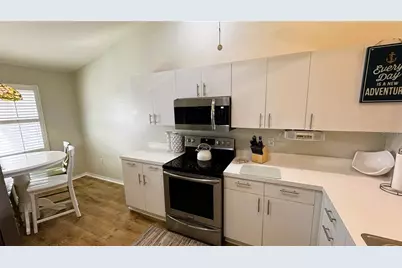 8735 Olde Hickory Avenue #8306, Sarasota, FL 34238 - Photo 9