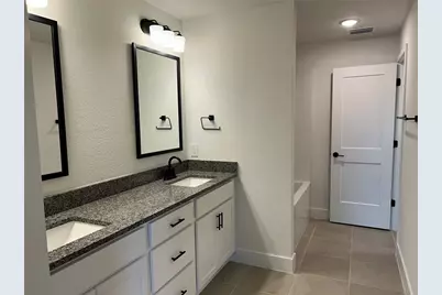 2655 Averland Loop, North Port, FL 34287 - Photo 11