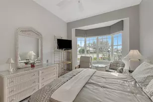 230 Vestavia Dr, Venice, FL 34292 - Photo 43