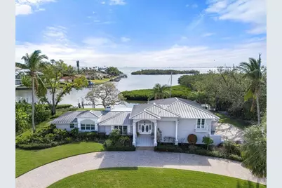 7056 Hawks Harbor Circle, Bradenton, FL 34207 - Photo 3