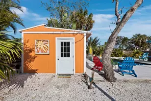 711 Russell St, Longboat Key, FL 34228 - Photo 35