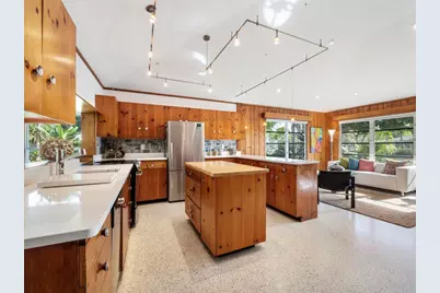 711 Russell Street, Longboat Key, FL 34228 - Photo 7