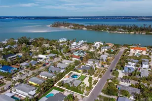711 Russell St, Longboat Key, FL 34228 - Photo 41