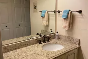 142 Pineneedle Dr, Bradenton, FL 34210 - Photo 9