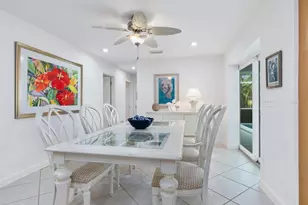 5560 Shadow Lawn Dr, Sarasota, FL 34242 - Photo 17