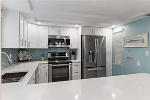 1215 S Portofino Dr, Sarasota, FL 34242 - Photo 13