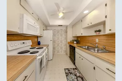 1555 Tarpon Center Drive #261, Venice, FL 34285 - Photo 11