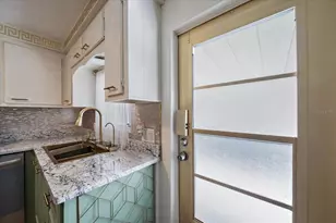 2103 18th St W, Bradenton, FL 34205 - Photo 7