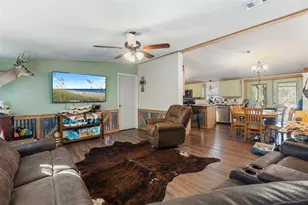 575 Bronco Dr, Zolfo Springs, FL 33890 - Photo 5