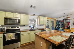 575 Bronco Dr, Zolfo Springs, FL 33890 - Photo 3