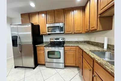 808 3rd Avenue W #301, Bradenton, FL 34205 - Photo 5