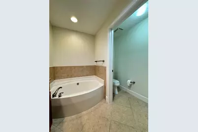 808 3rd Avenue W #301, Bradenton, FL 34205 - Photo 21