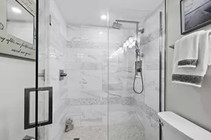 2550 Harbourside Dr, Longboat Key, FL 34228 - Photo 29