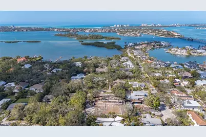 1401 Crocker Street, Sarasota, FL 34231 - Photo 3
